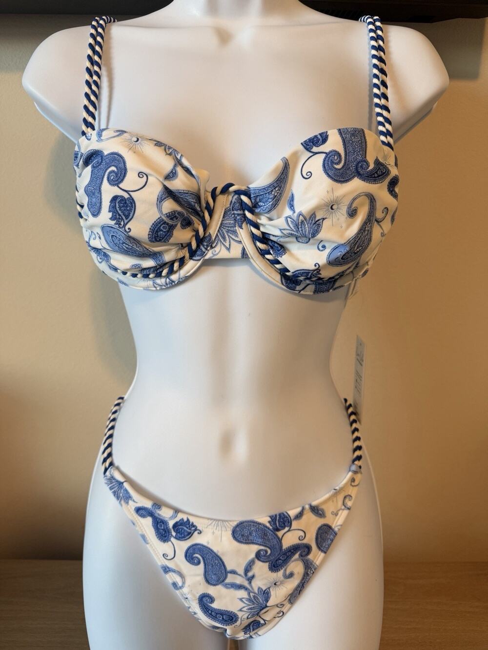 Cupshe Bikini Set M Blue White Paisley Underwire Rope Strap Swimsuit NWT